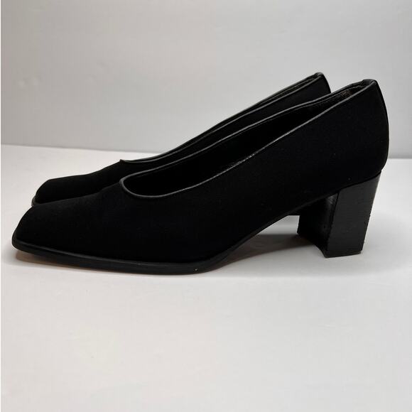 Stuart Weitzman Black Square Toe Fabric Low Heel Pumps Shoes Sz 9 AA - Picture 1 of 10